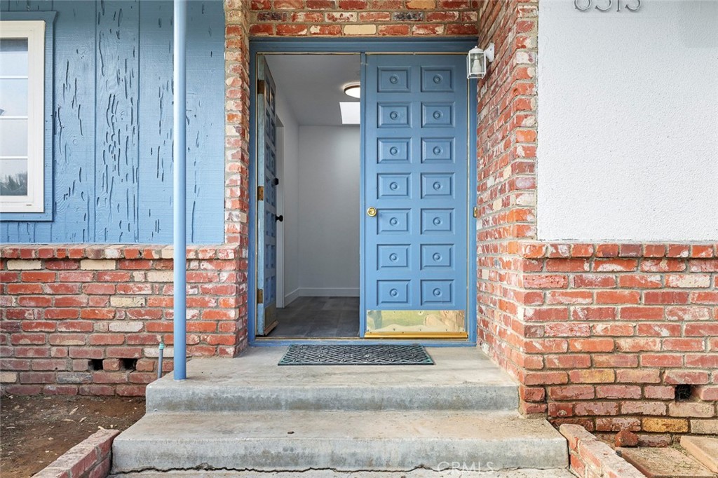 6513 N Anna, Fresno, CA 93710