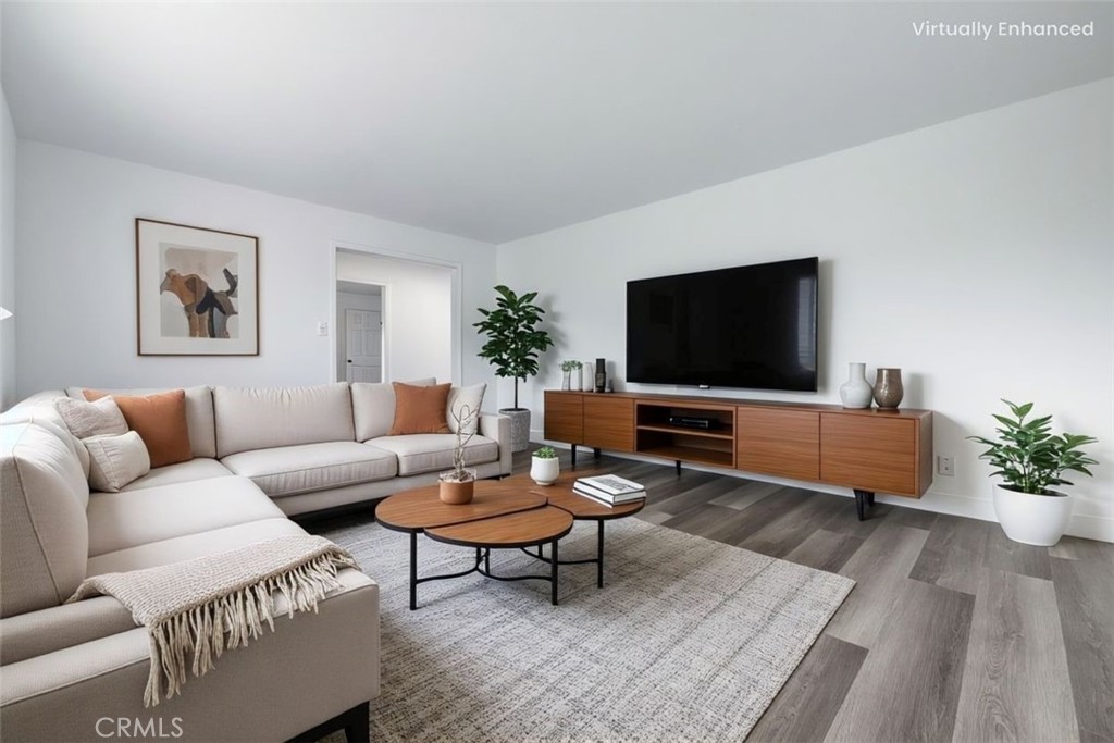 6513 N Anna, Fresno, CA 93710