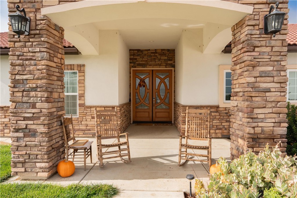 16605 Deer Creek Dr, Springville, CA 93265