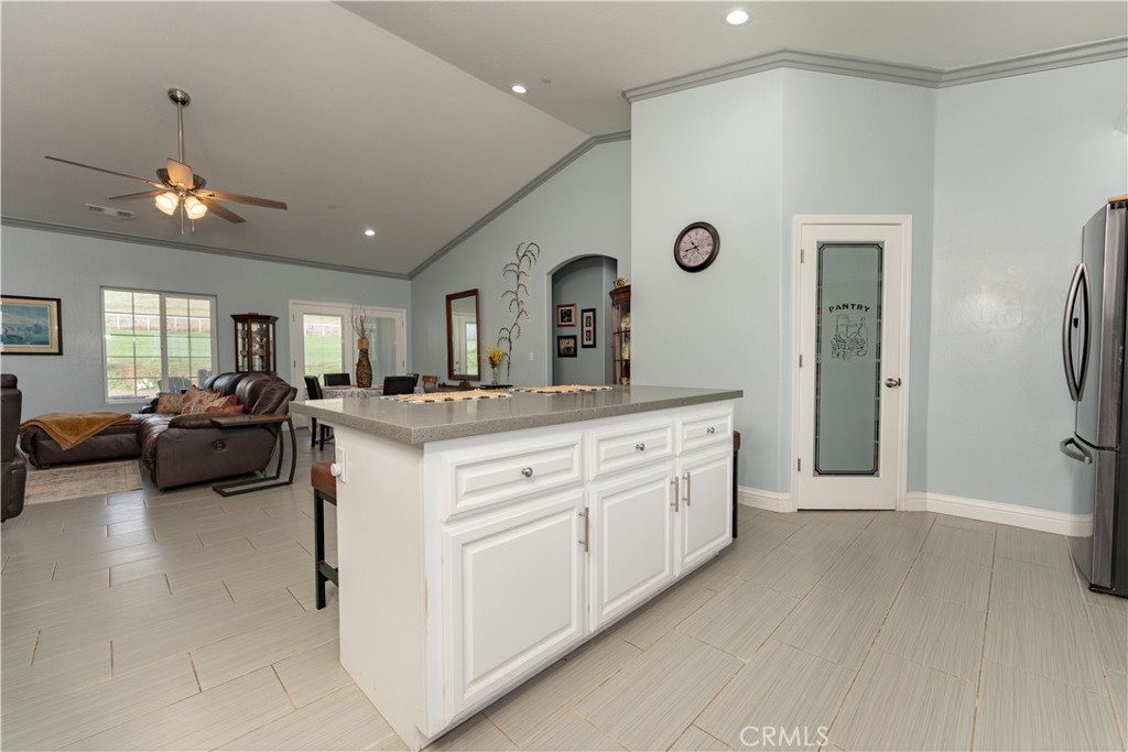 16605 Deer Creek Dr, Springville, CA 93265