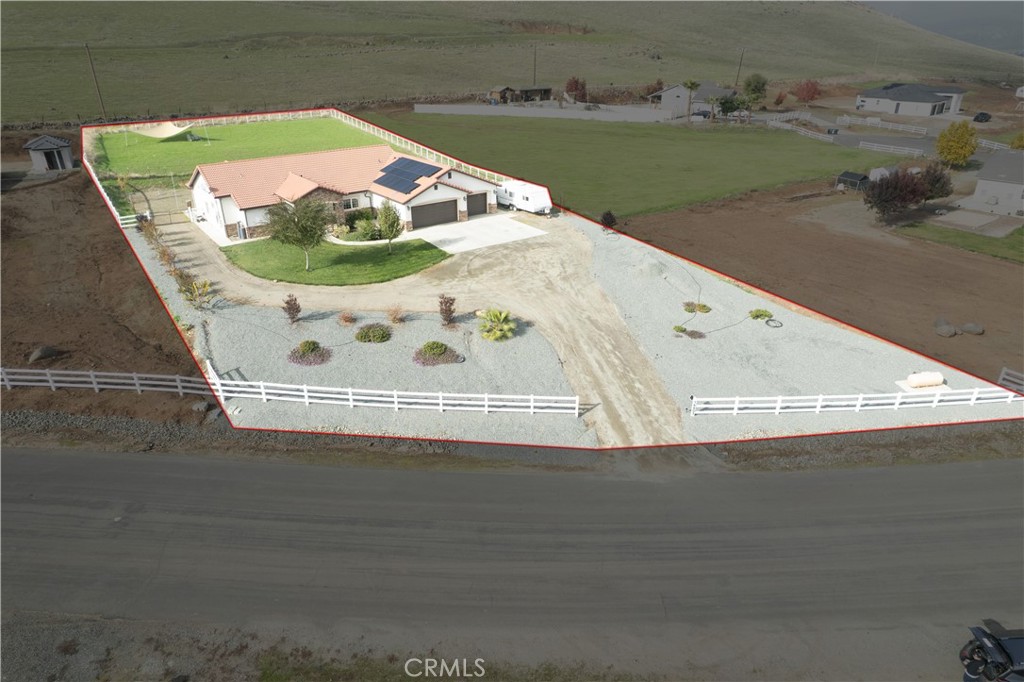 16605 Deer Creek Dr, Springville, CA 93265