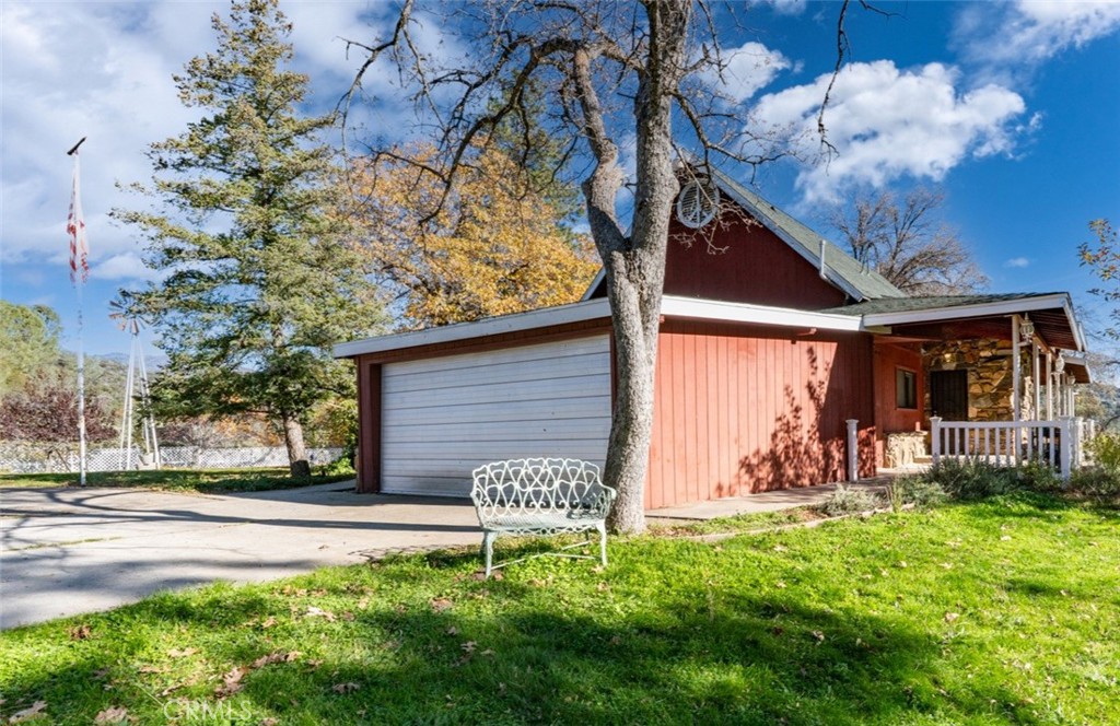 47515 Road 620, Oakhurst, CA 93644