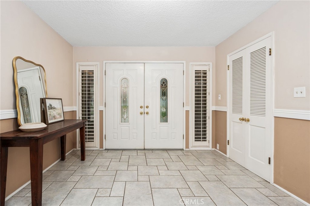 1011 Wyoming Dr, Merced, CA 95340