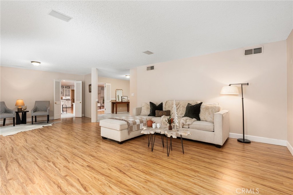 1011 Wyoming Dr, Merced, CA 95340