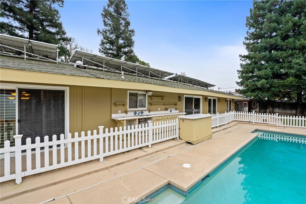 1011 Wyoming Dr, Merced, CA 95340