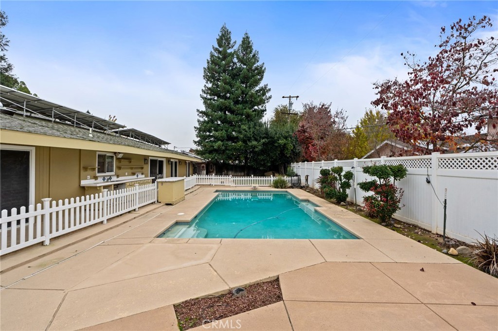 1011 Wyoming Dr, Merced, CA 95340