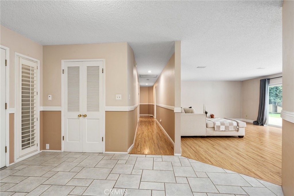 1011 Wyoming Dr, Merced, CA 95340