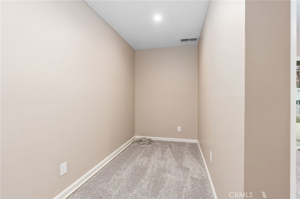 1011 Wyoming Dr, Merced, CA 95340