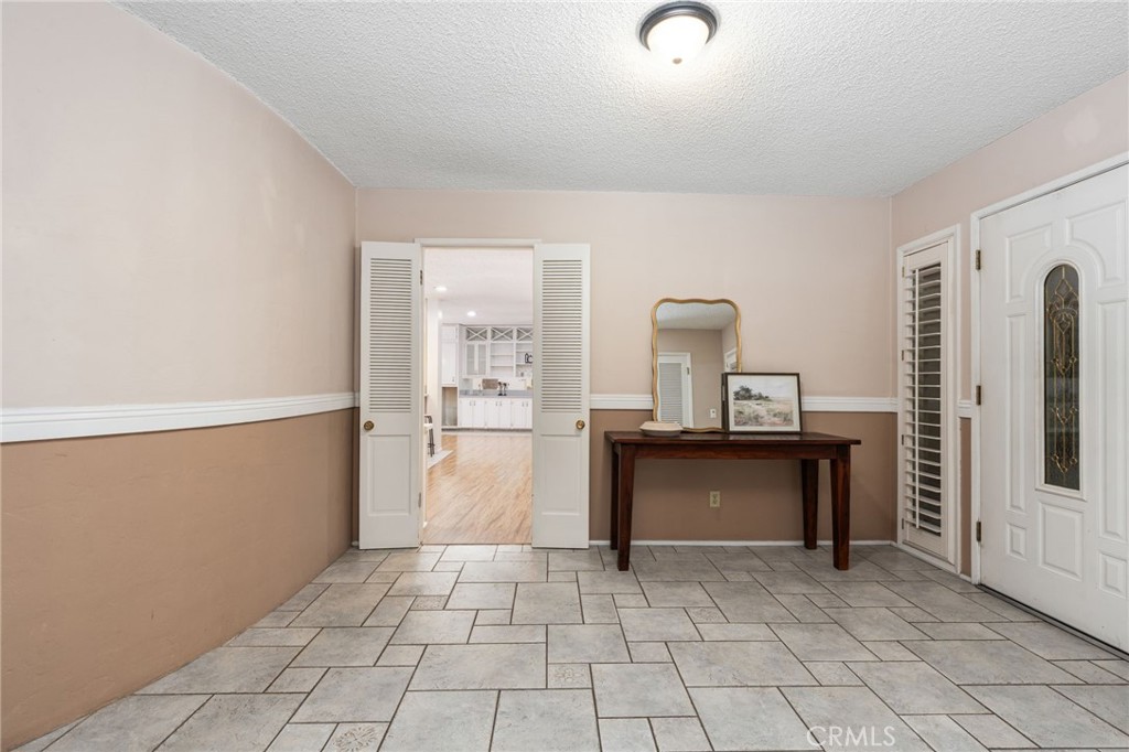 1011 Wyoming Dr, Merced, CA 95340