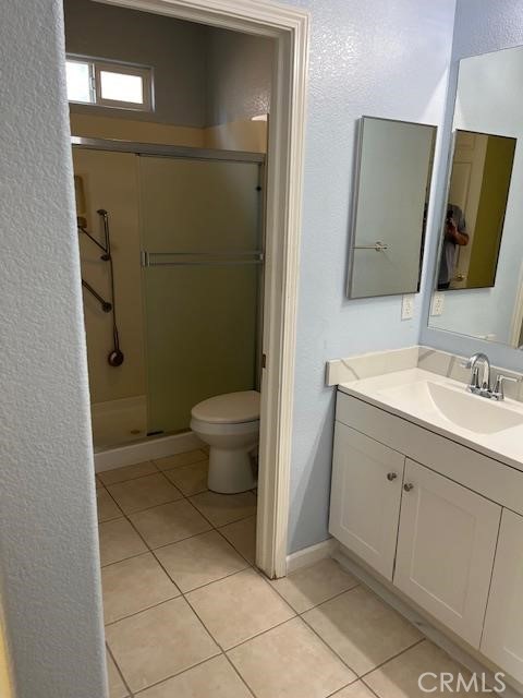 812 Via Rosa, Los Banos, CA 93635