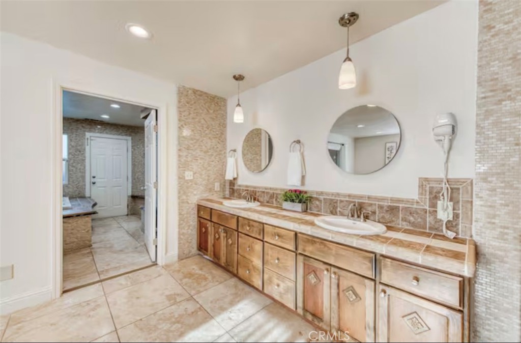 3436 W Sierra Avenue, Fresno, CA 93711