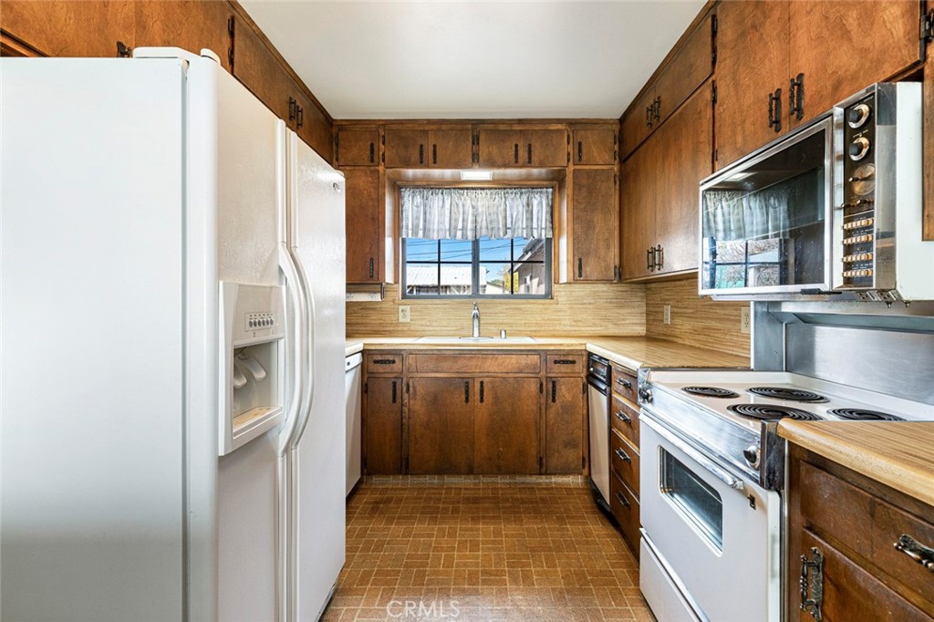 183 Harrison, Coalinga, CA 93210