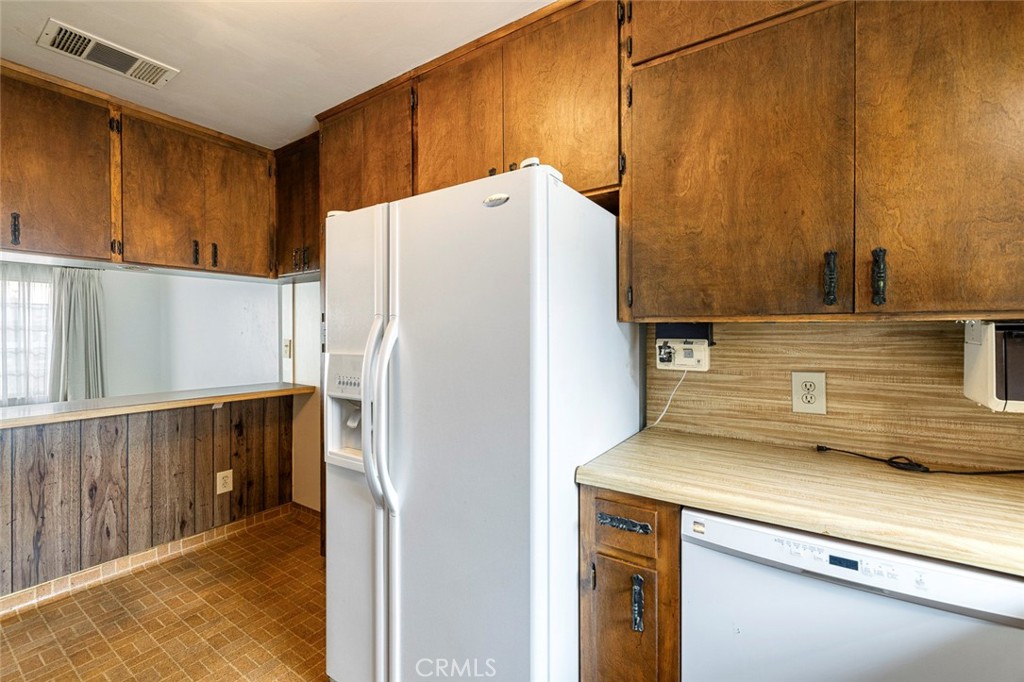 183 Harrison, Coalinga, CA 93210