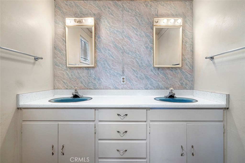 183 Harrison, Coalinga, CA 93210