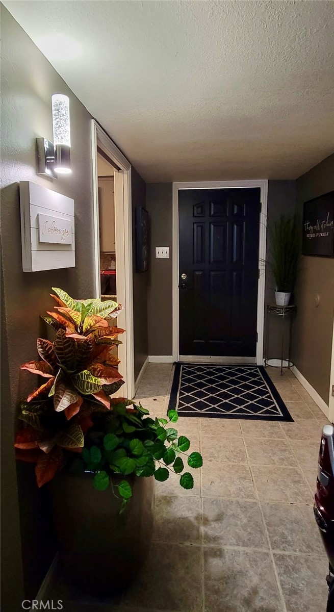 48833 Rock Point Rd, Oakhurst, CA 93644