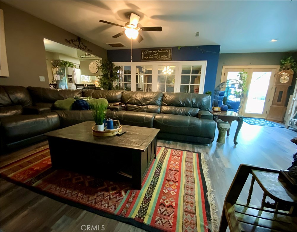 48833 Rock Point Rd, Oakhurst, CA 93644