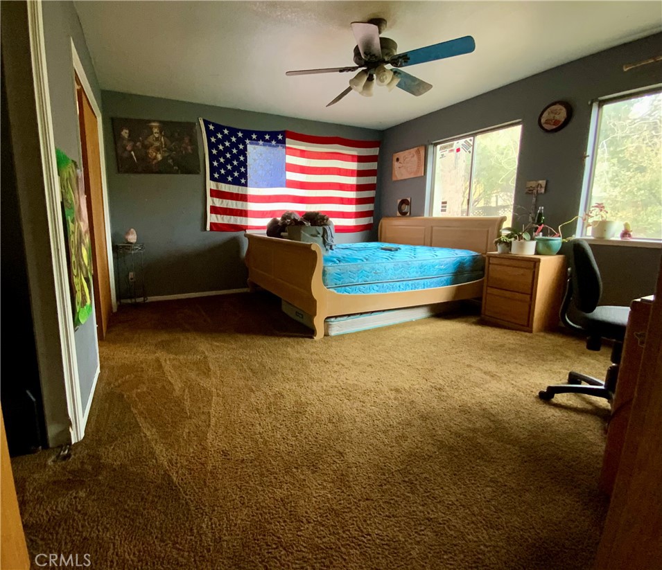 48833 Rock Point Rd, Oakhurst, CA 93644