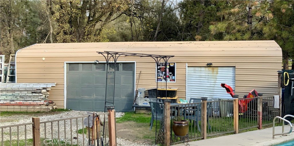 48833 Rock Point Rd, Oakhurst, CA 93644