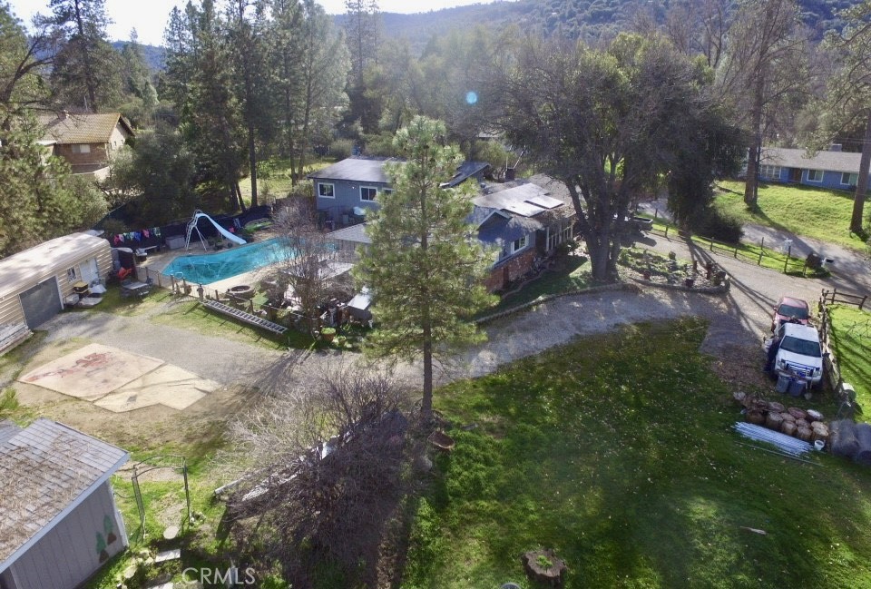 48833 Rock Point Rd, Oakhurst, CA 93644
