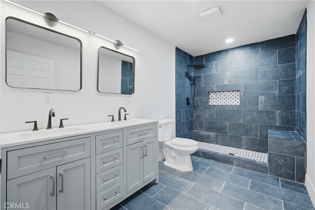 10326 10326 N N Fowler Ave, Clovis, CA 93619