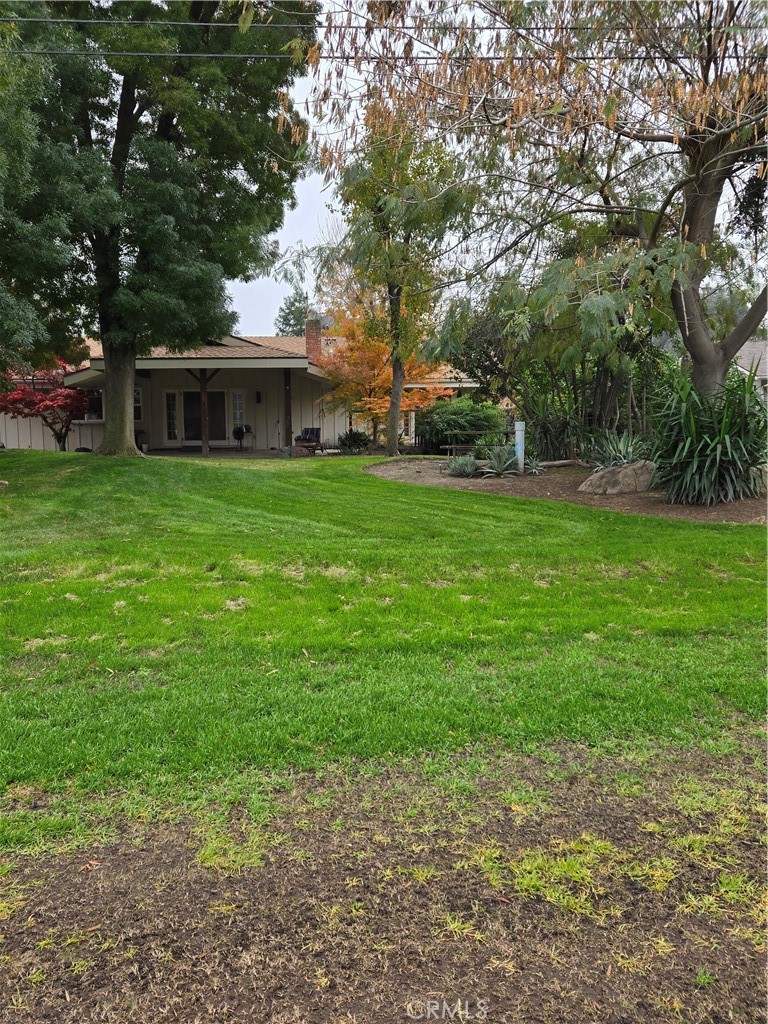 5867 E Club View, Fresno, CA 93727