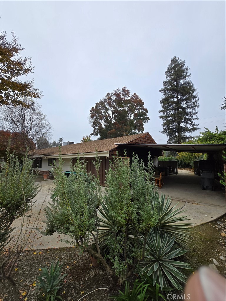 5867 E Club View, Fresno, CA 93727