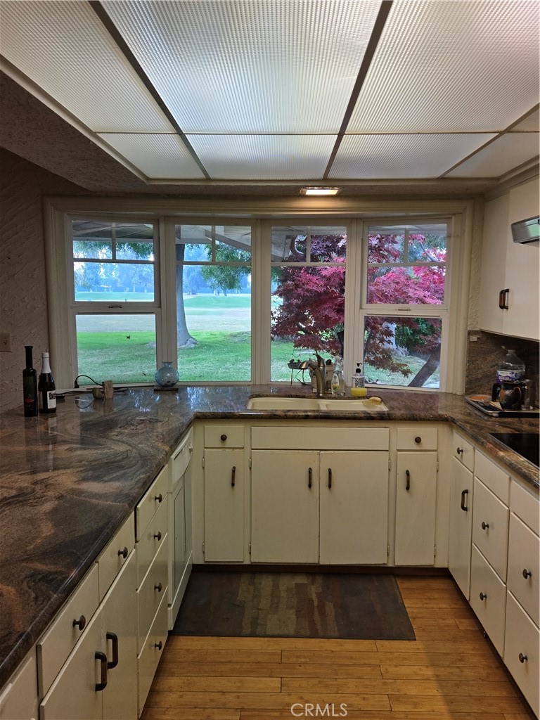 5867 E Club View, Fresno, CA 93727