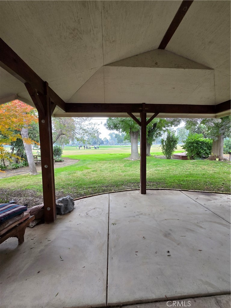 5867 E Club View, Fresno, CA 93727