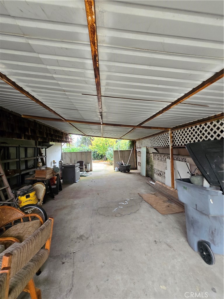 5867 E Club View, Fresno, CA 93727