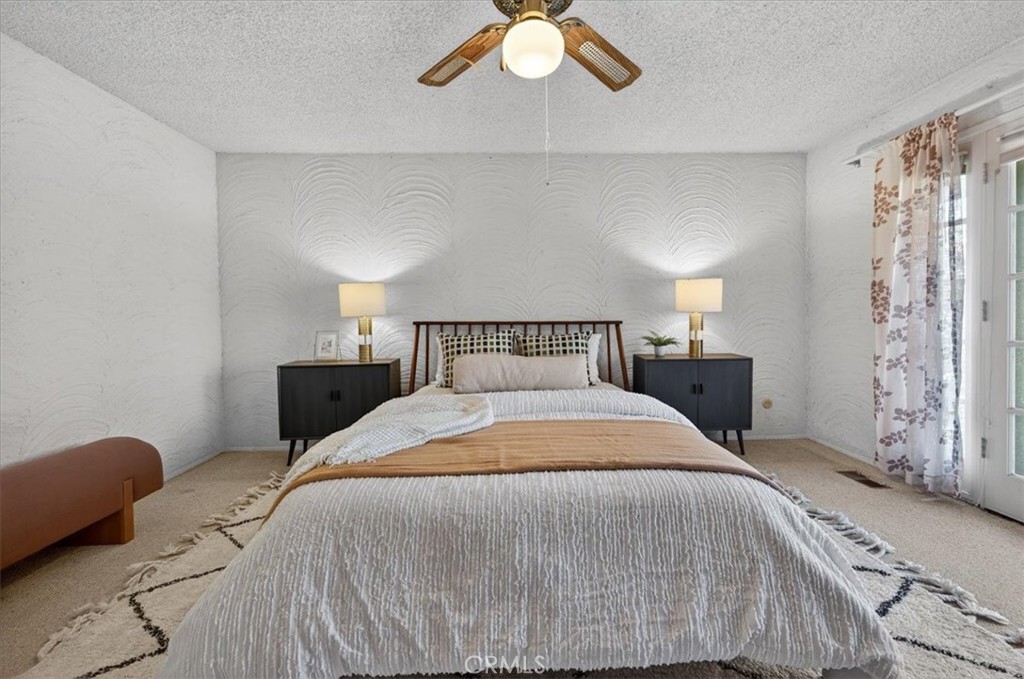 5867 E Club View, Fresno, CA 93727