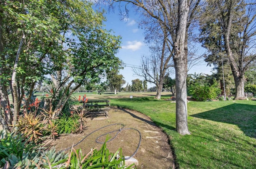 5867 E Club View, Fresno, CA 93727