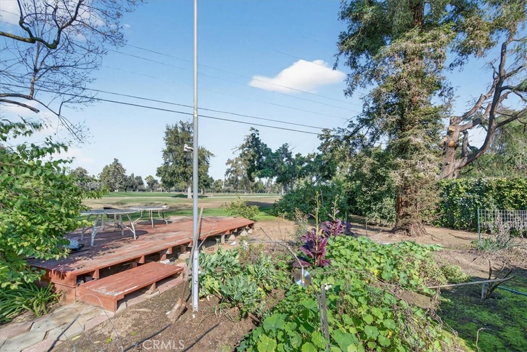 5867 E Club View, Fresno, CA 93727