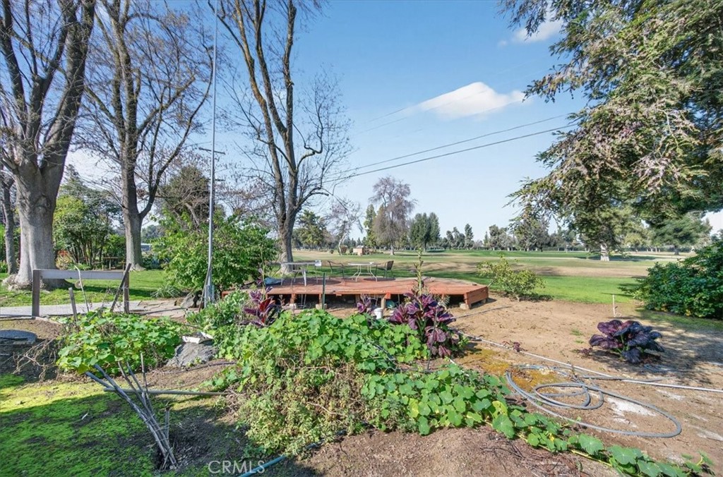 5867 E Club View, Fresno, CA 93727