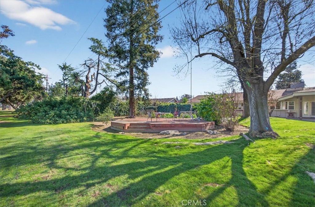 5867 E Club View, Fresno, CA 93727