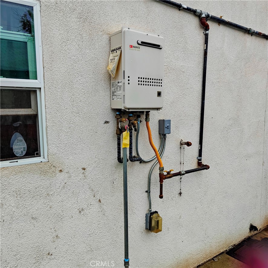 2425 S 10th St, Fresno, CA 93725