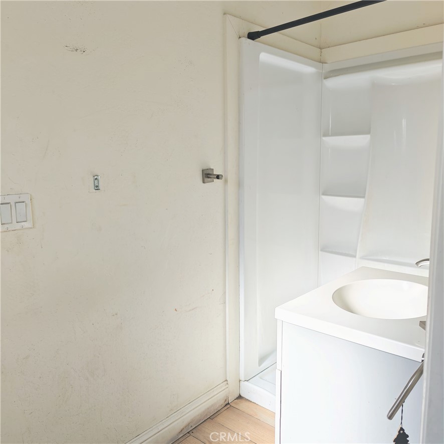 2425 S 10th St, Fresno, CA 93725