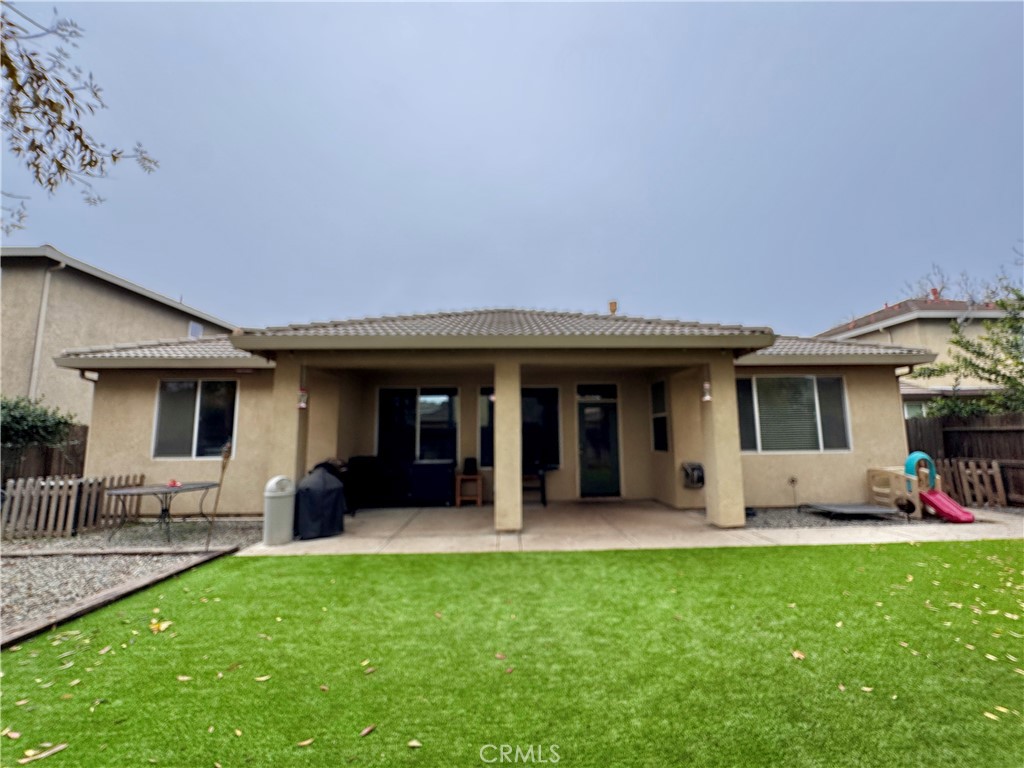2945 W Vine, Visalia, CA 93291