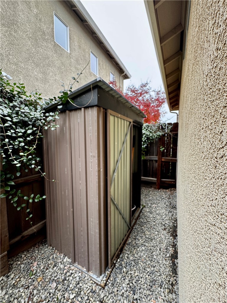 2945 W Vine, Visalia, CA 93291