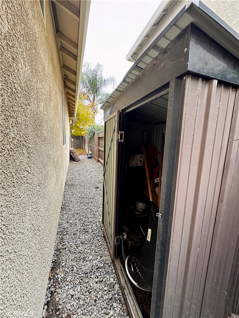 2945 W Vine, Visalia, CA 93291