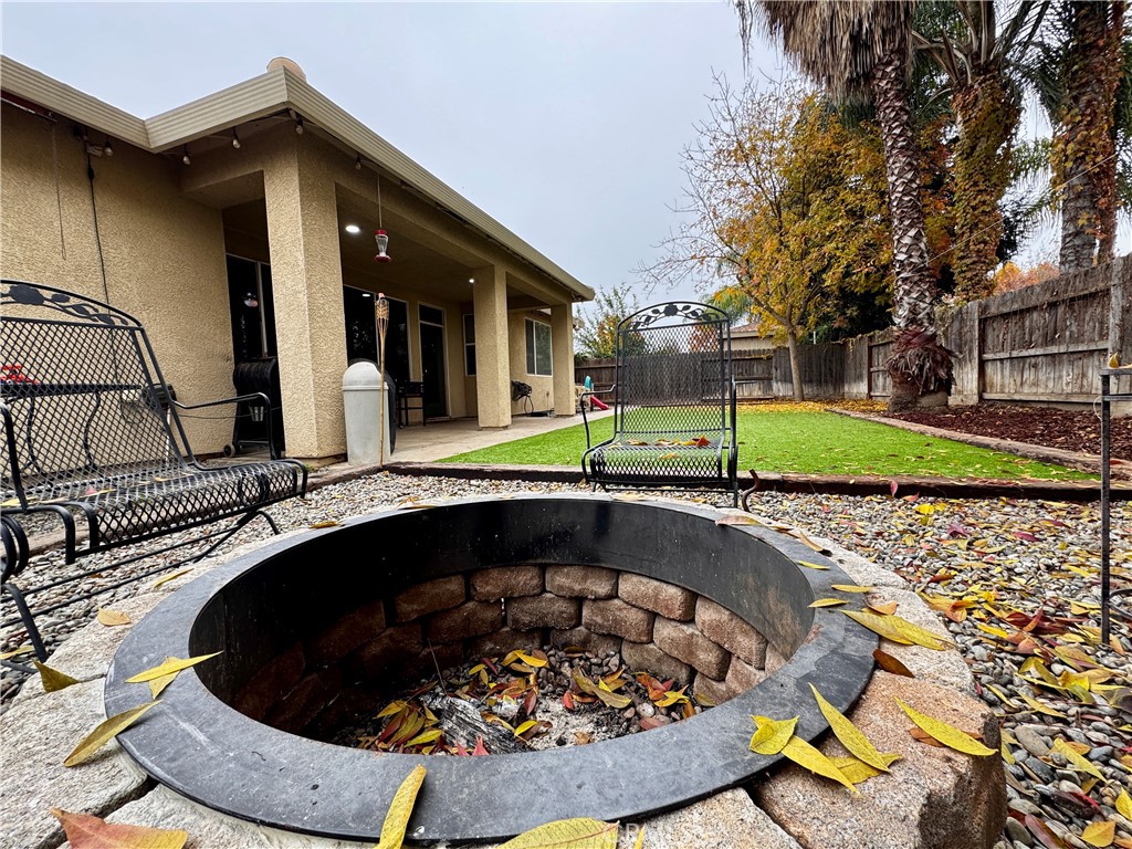 2945 W Vine, Visalia, CA 93291