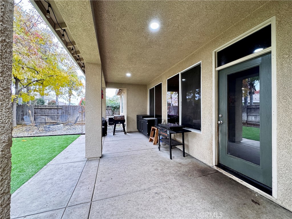2945 W Vine, Visalia, CA 93291