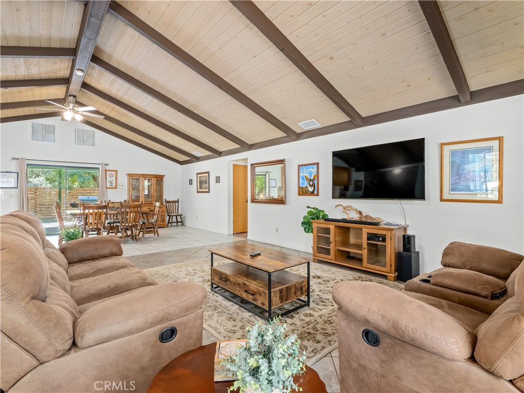 52092 Road 423, Oakhurst, CA 93644