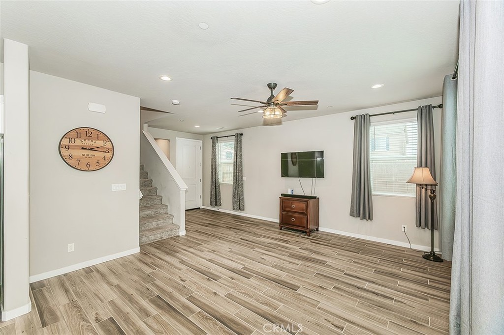 4085 N Sandrini, Fresno, CA 93723