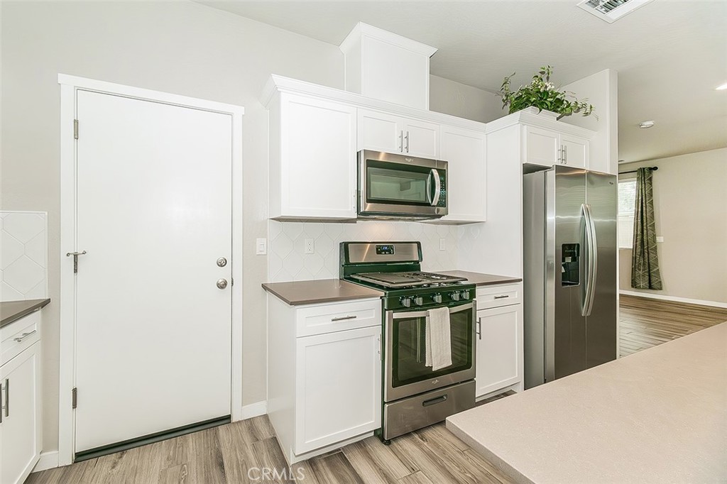 4085 N Sandrini, Fresno, CA 93723