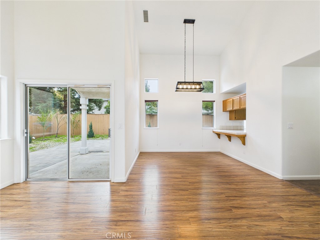 10781 N Windham Bay Cir, Fresno, CA 93730