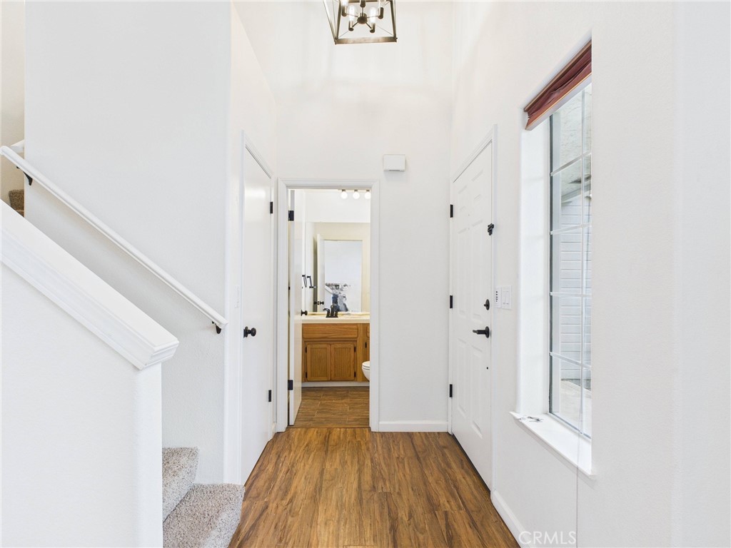 10781 N Windham Bay Cir, Fresno, CA 93730