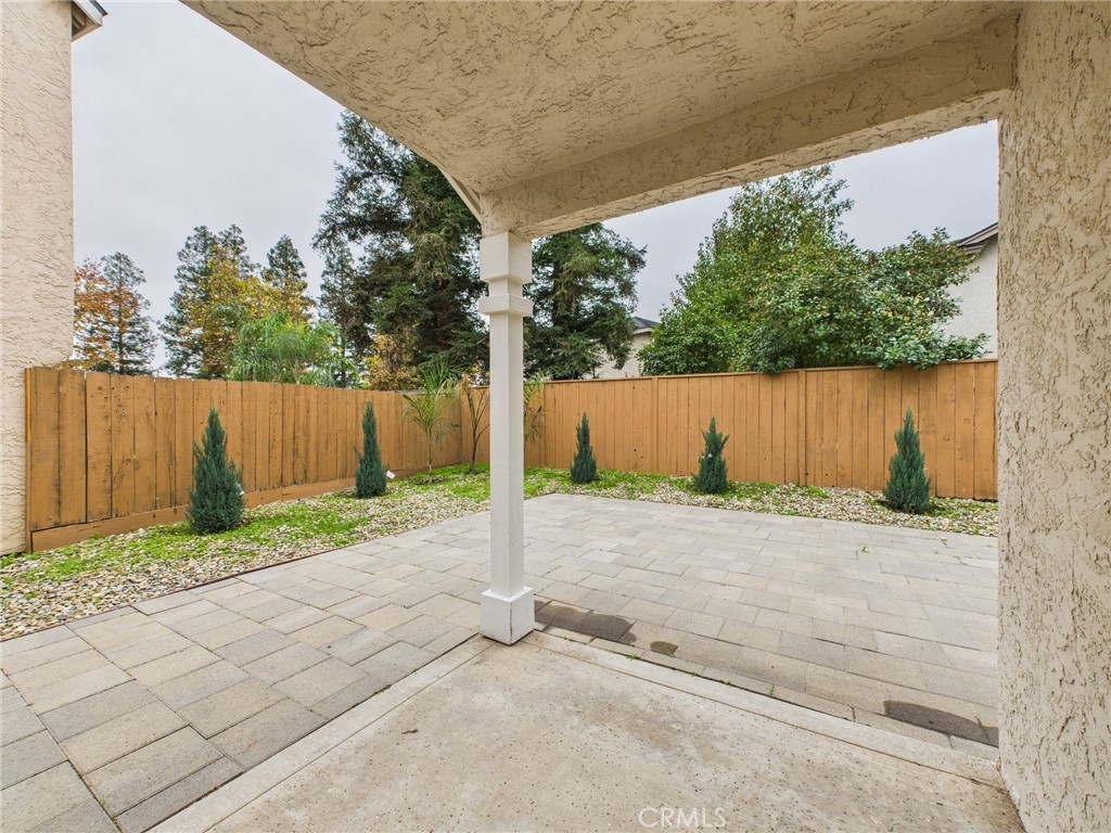 10781 N Windham Bay Cir, Fresno, CA 93730