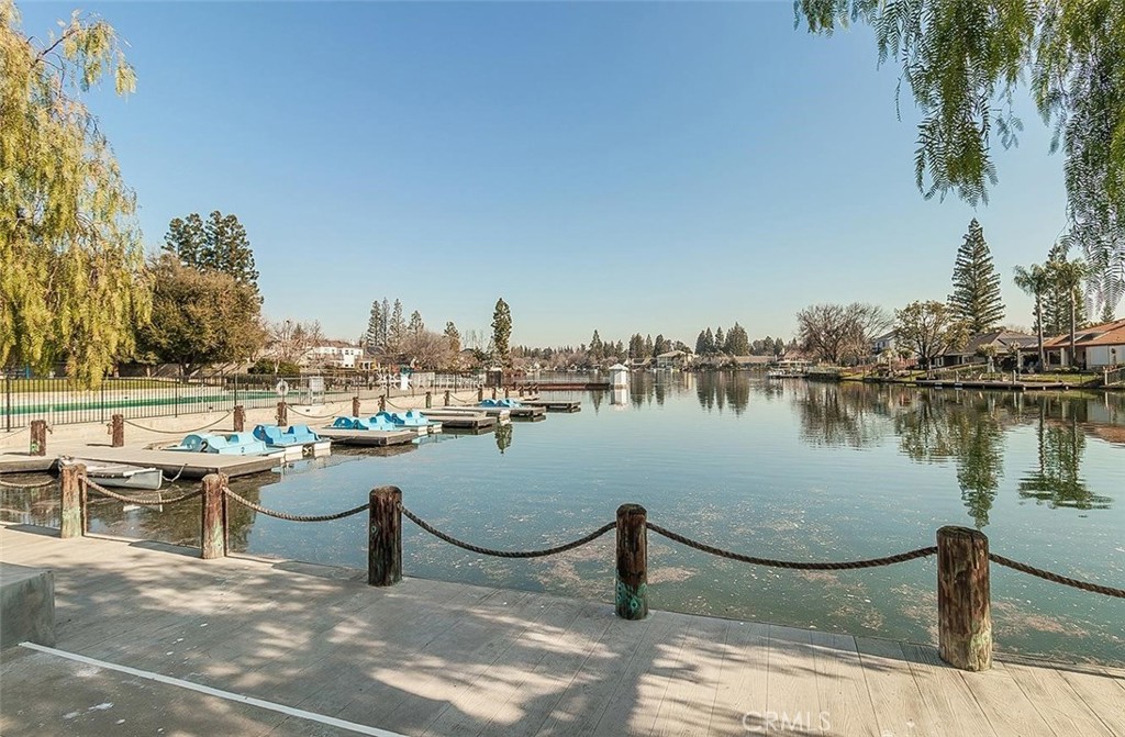 10781 N Windham Bay Cir, Fresno, CA 93730