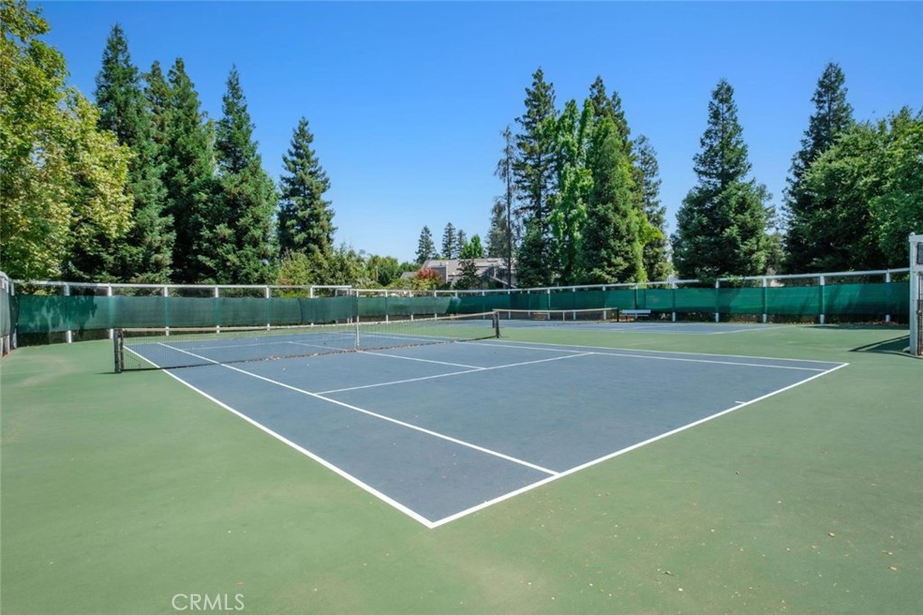 10781 N Windham Bay Cir, Fresno, CA 93730