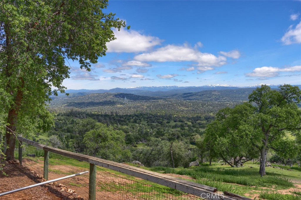 42625 Red Top Mountain Ct, Coarsegold, CA 93614